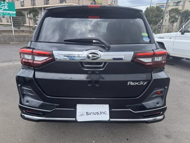 DAIHATSU ROCKY