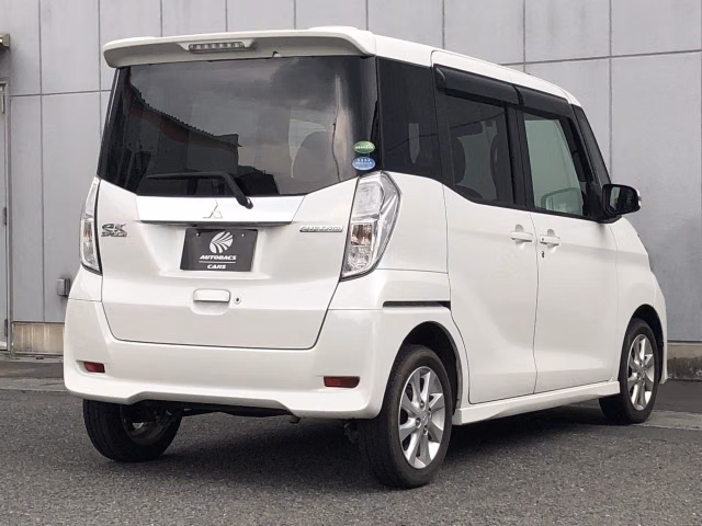 MITSUBISHI EK SPACE