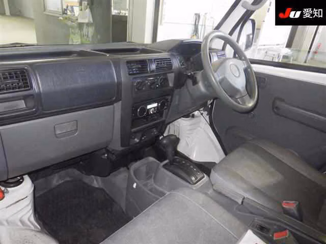 MITSUBISHI MINICAB