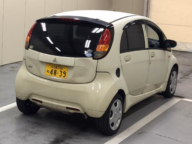 MITSUBISHI I