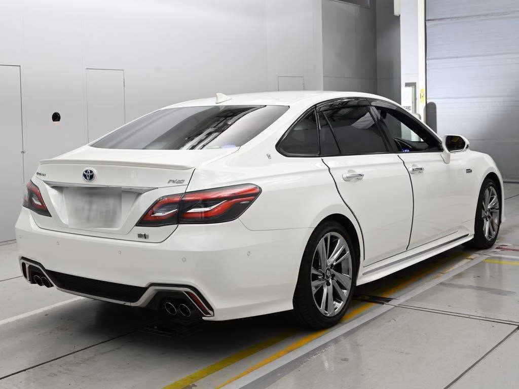 TOYOTA CROWN