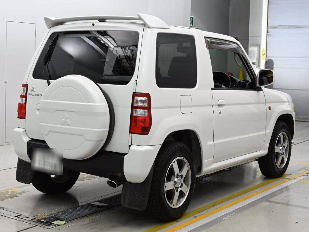 MITSUBISHI PAJERO MINI