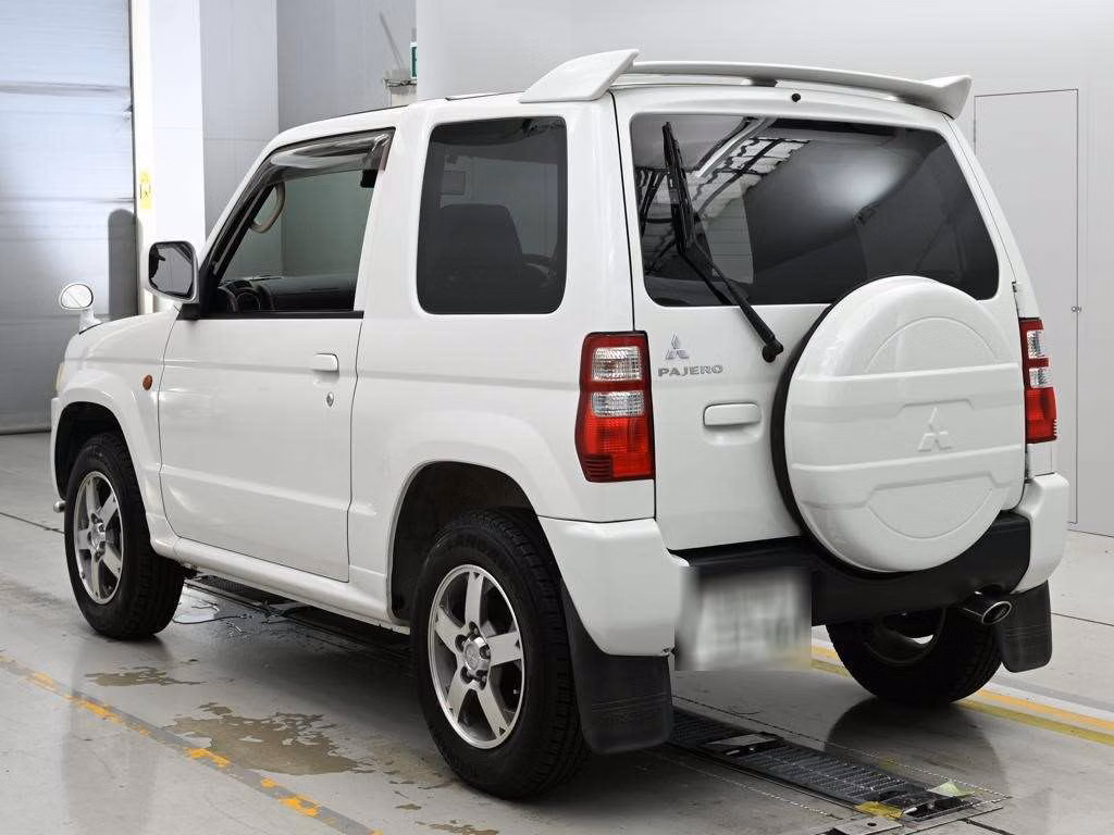 MITSUBISHI PAJERO MINI