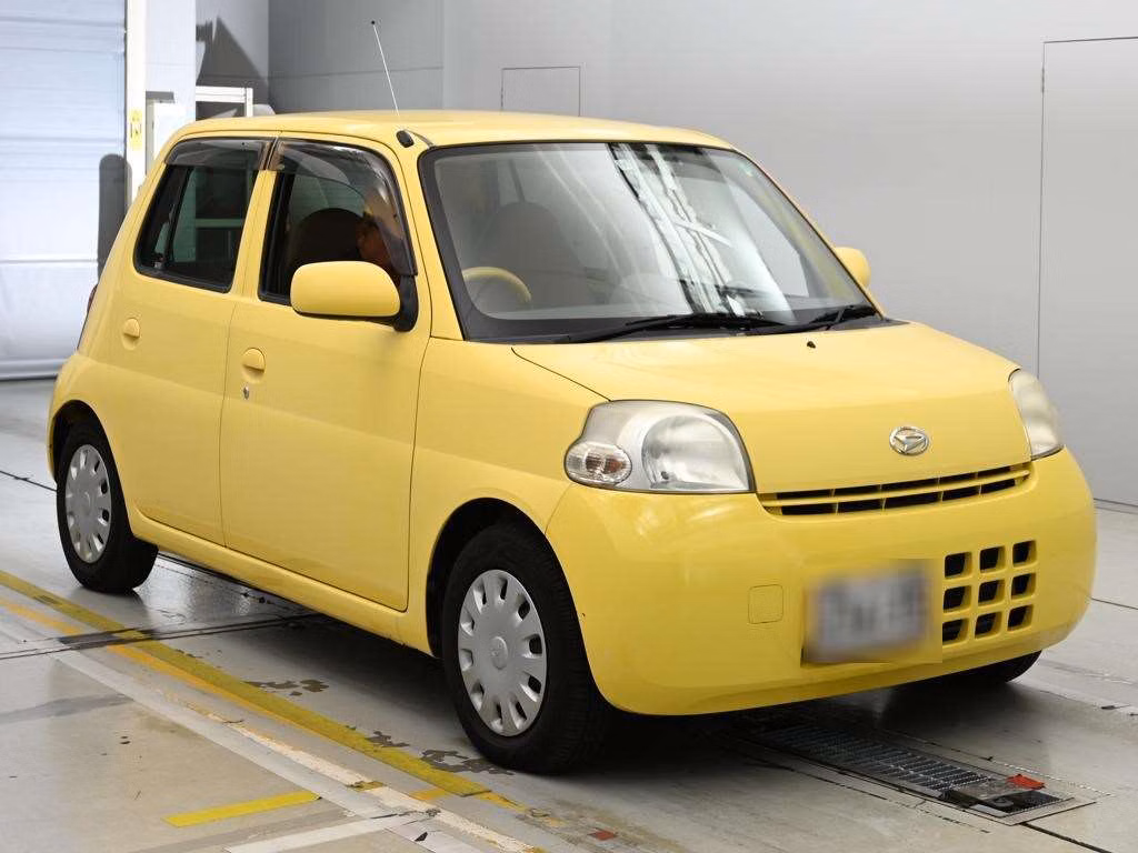 DAIHATSU ESSE