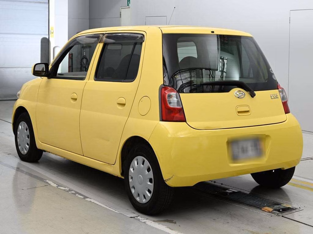 DAIHATSU ESSE