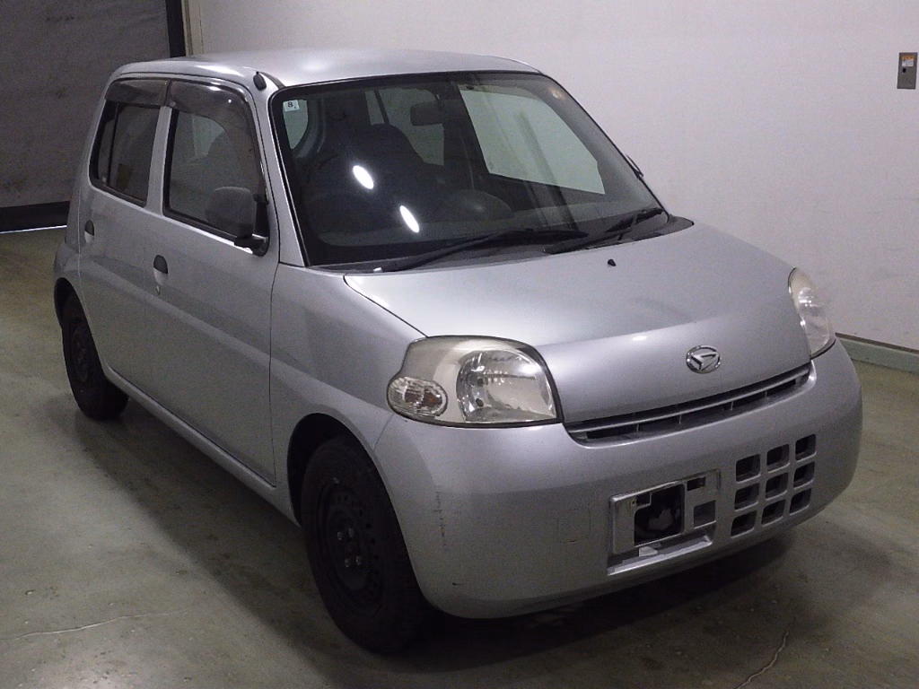 DAIHATSU ESSE