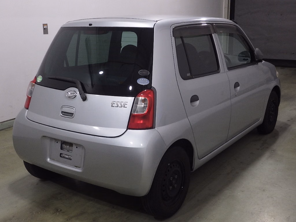 DAIHATSU ESSE