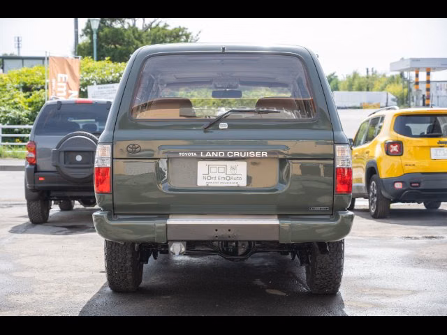 TOYOTA LAND CRUISER