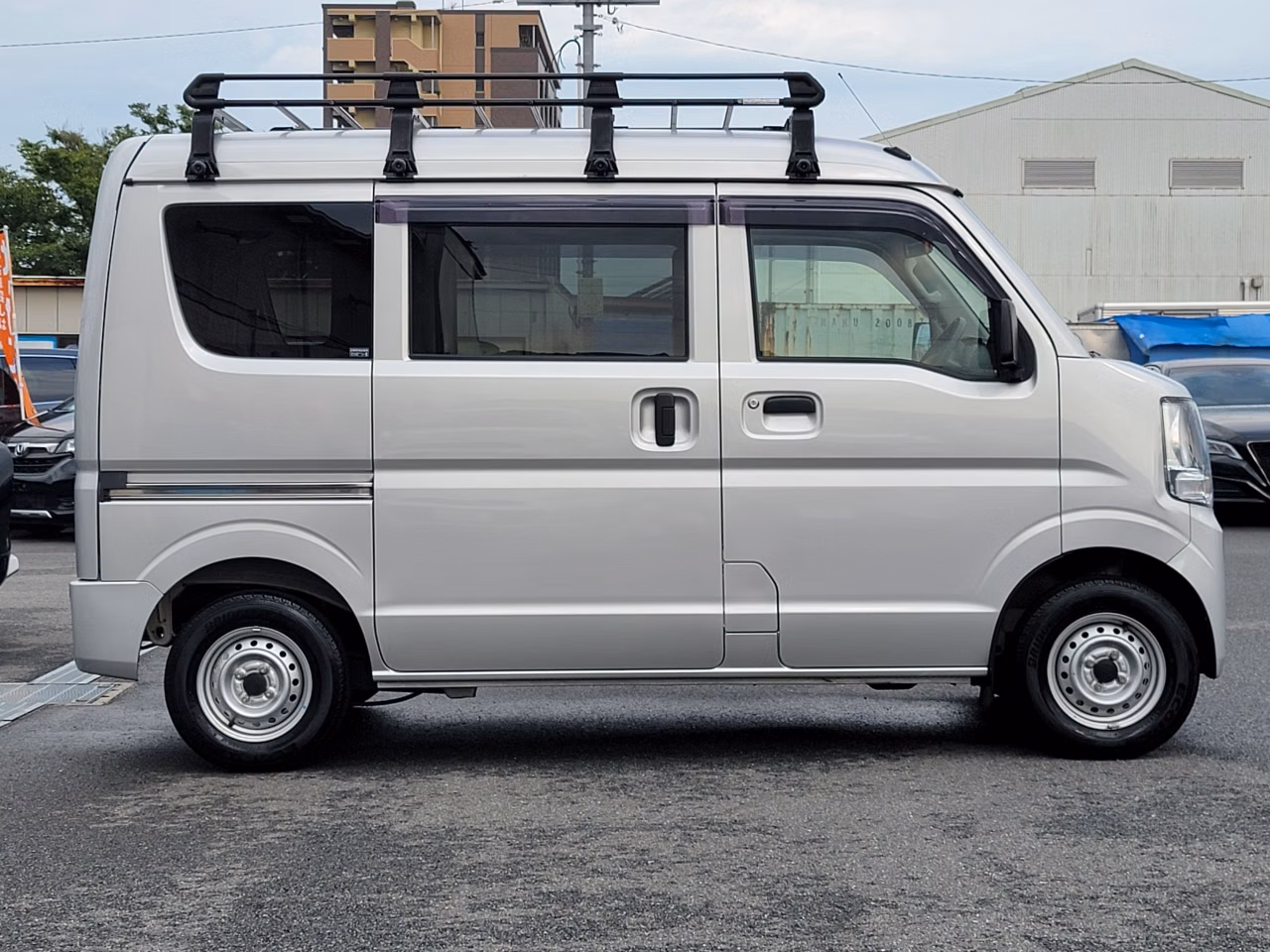MITSUBISHI MINICAB