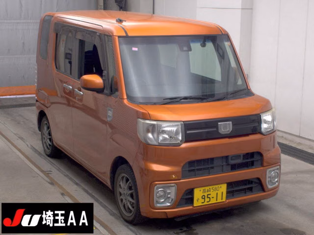 DAIHATSU WAKE