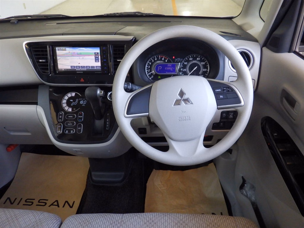 MITSUBISHI EK SPACE