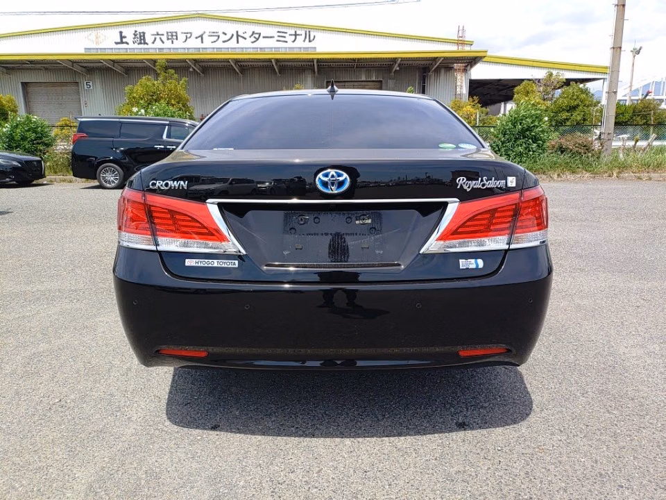 TOYOTA CROWN