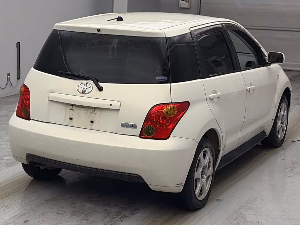 TOYOTA IST