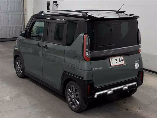 MITSUBISHI DELICA MINI