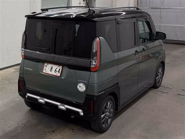 MITSUBISHI DELICA MINI