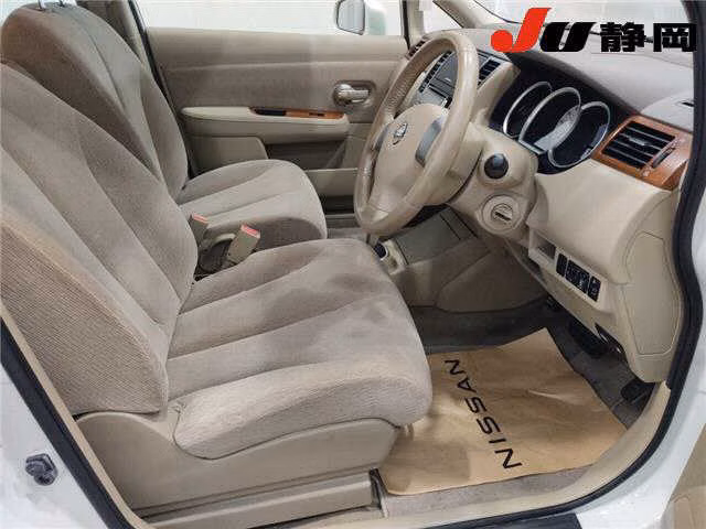 NISSAN TIIDA LATIO