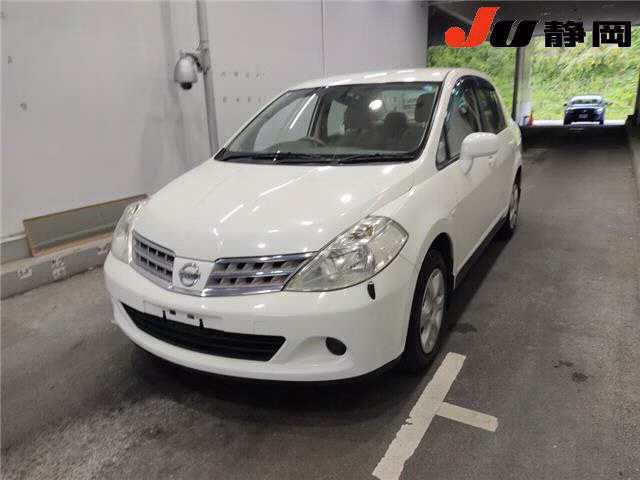 NISSAN TIIDA LATIO