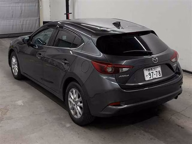 MAZDA AXELA