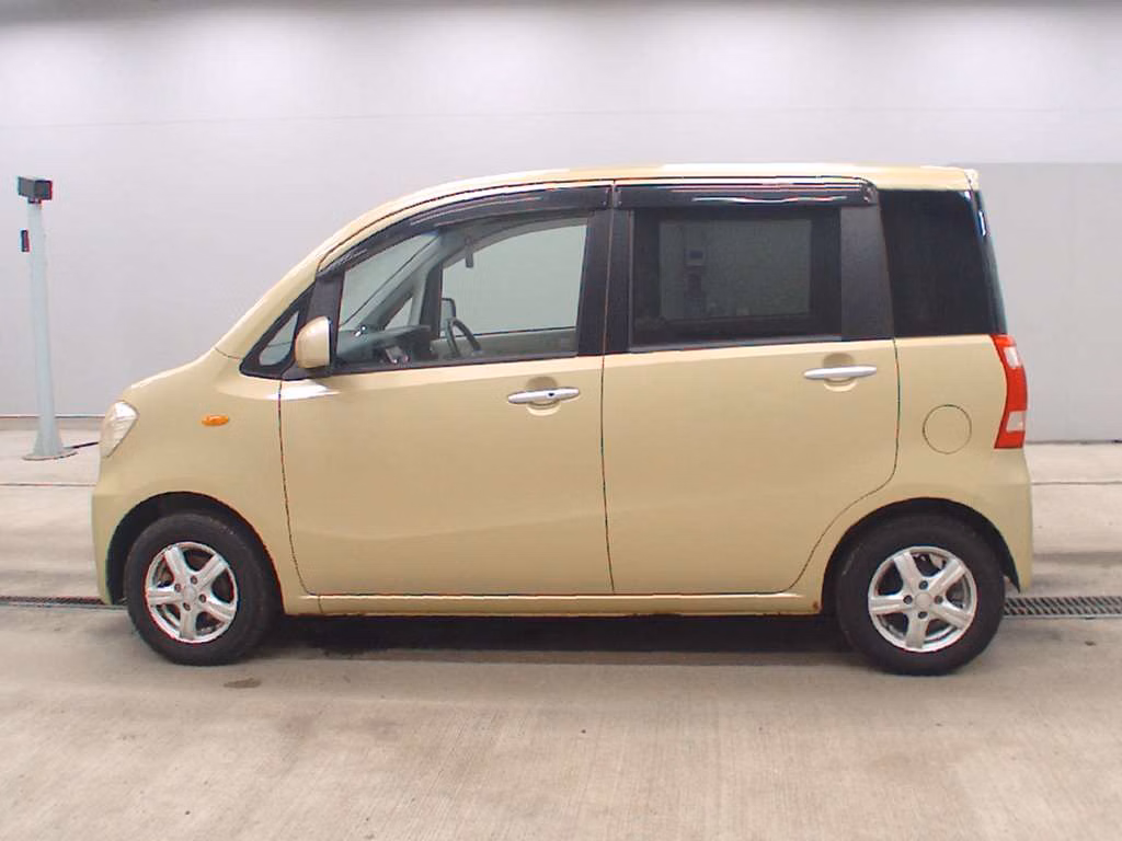SUBARU LUCRA