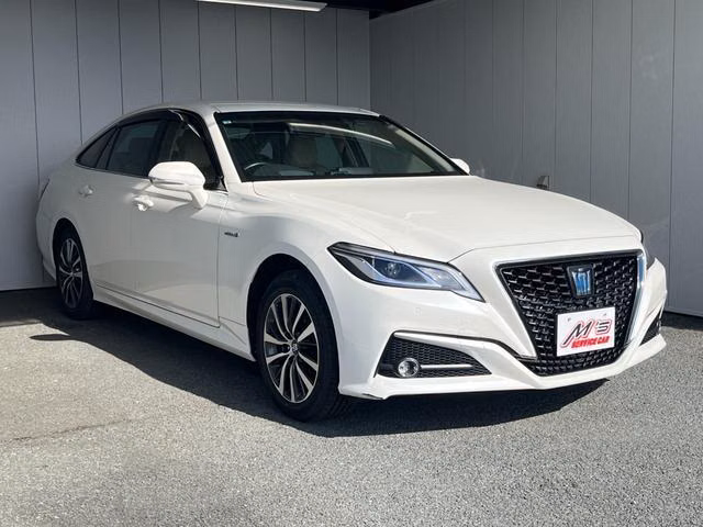 TOYOTA CROWN
