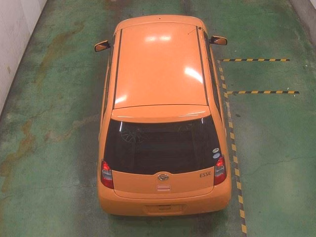 DAIHATSU ESSE