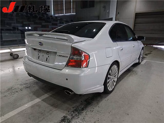 SUBARU LEGACY B4