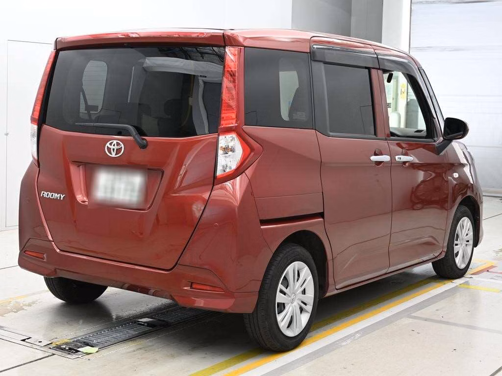 TOYOTA ROOMY