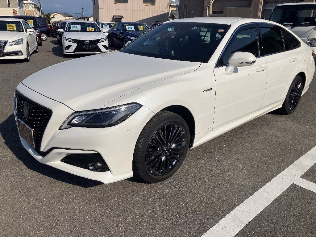 TOYOTA CROWN