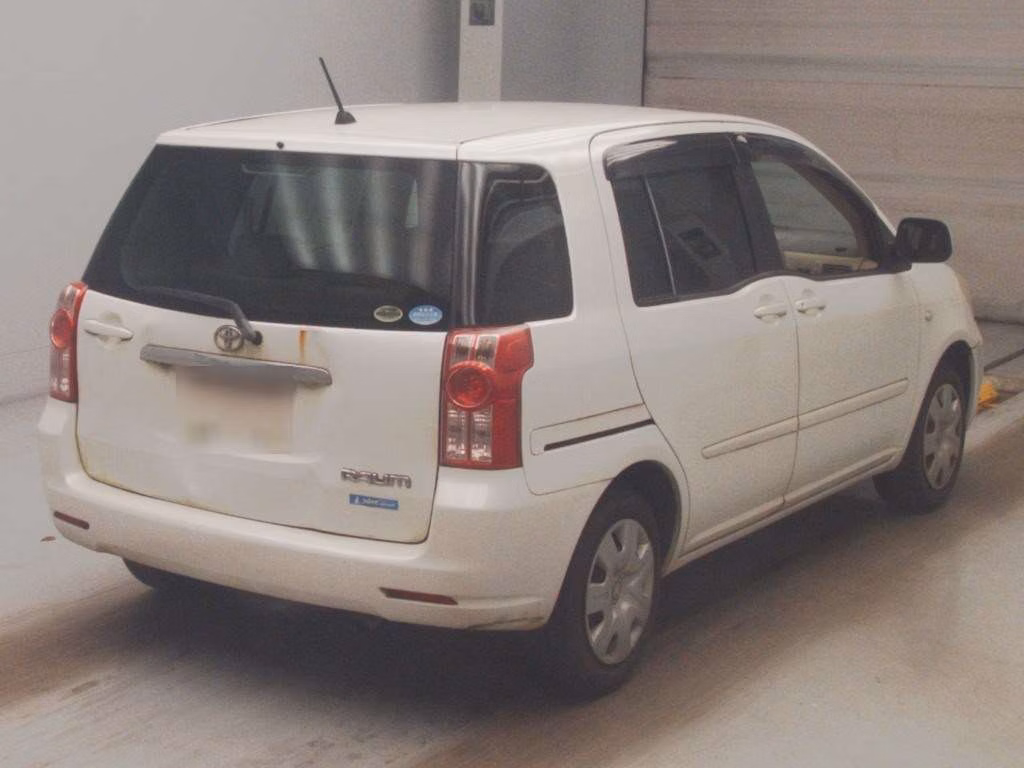 TOYOTA RAUM