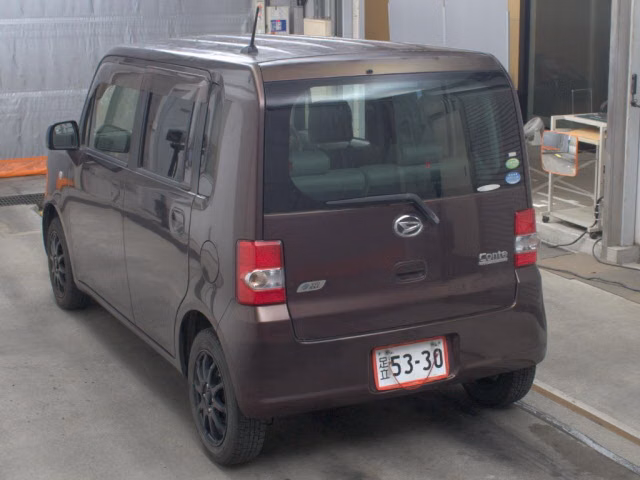 DAIHATSU MOVE CONTE