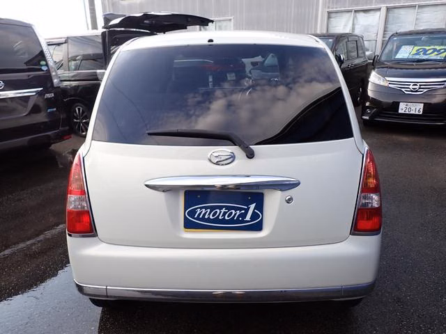 DAIHATSU MIRA GINO