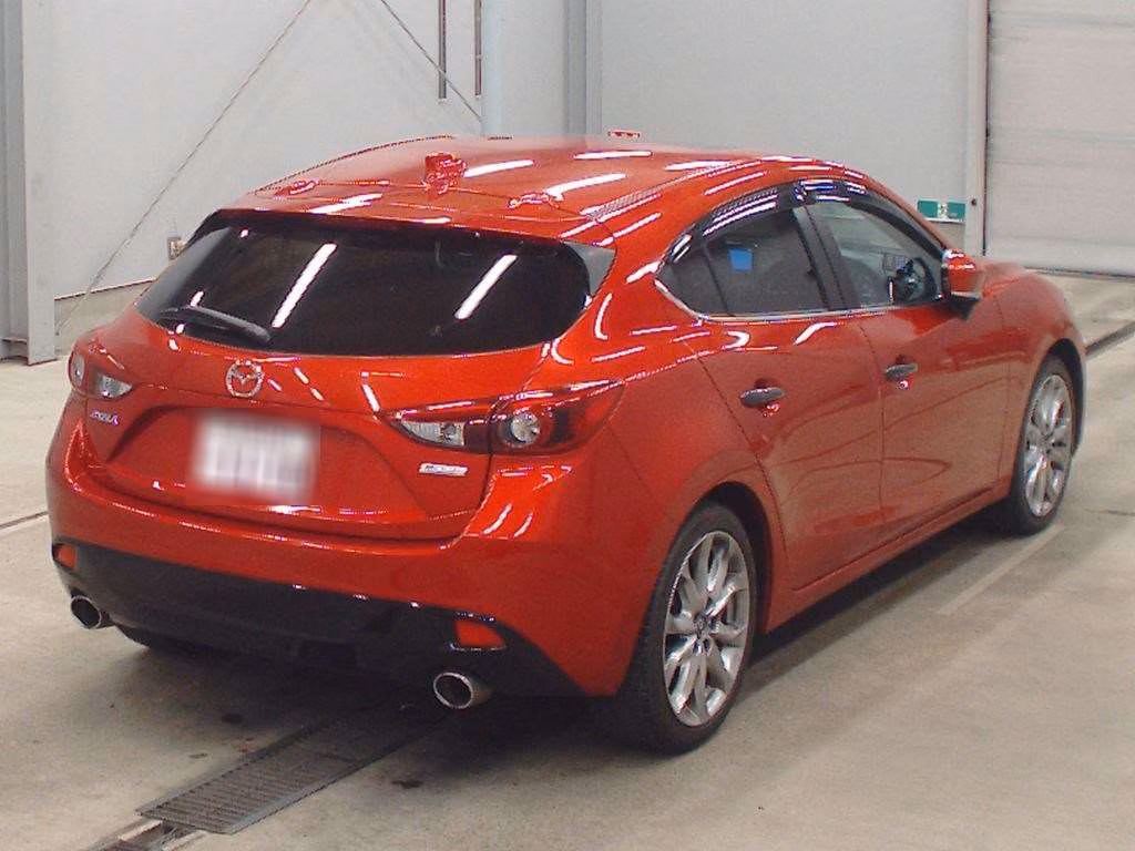 MAZDA AXELA