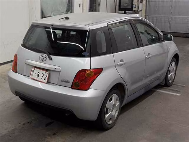 TOYOTA IST