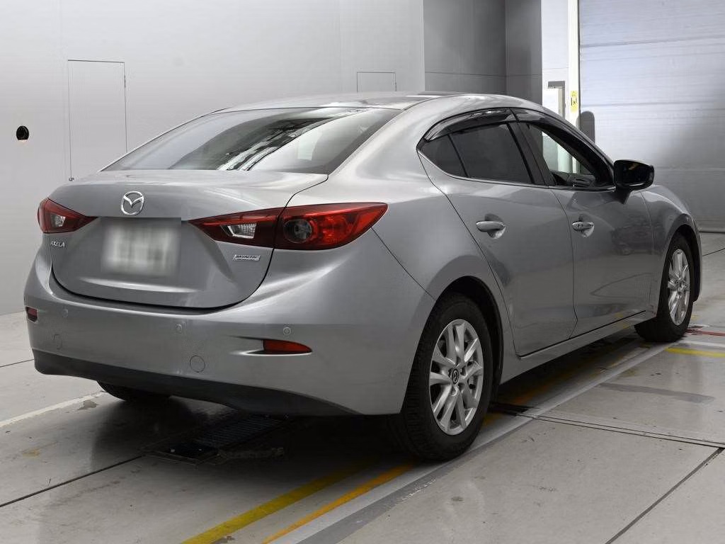 MAZDA AXELA