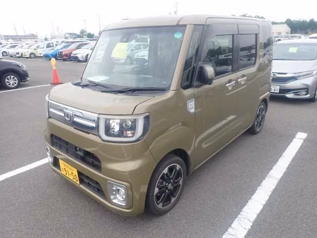 DAIHATSU WAKE