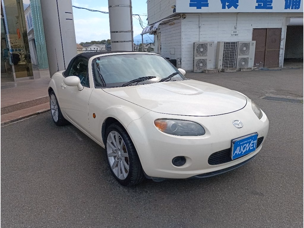 MAZDA ROADSTER