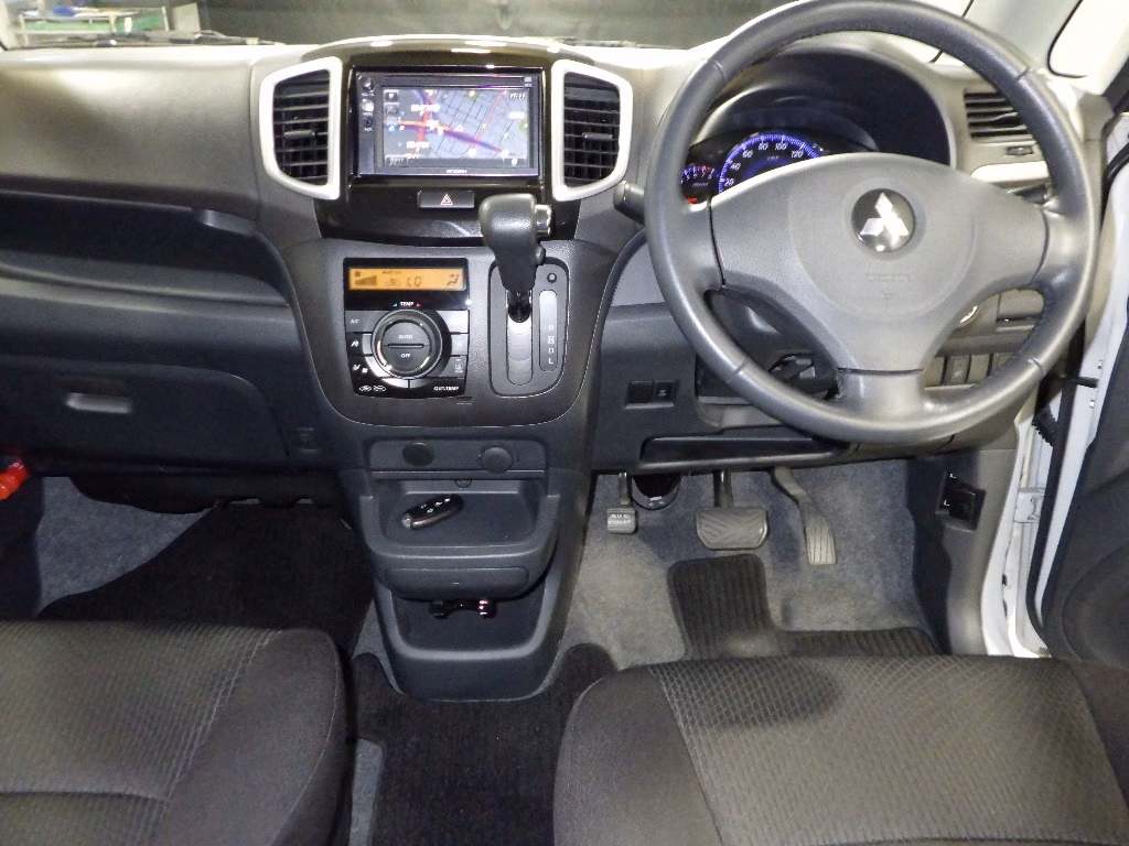 MITSUBISHI DELICA D:2