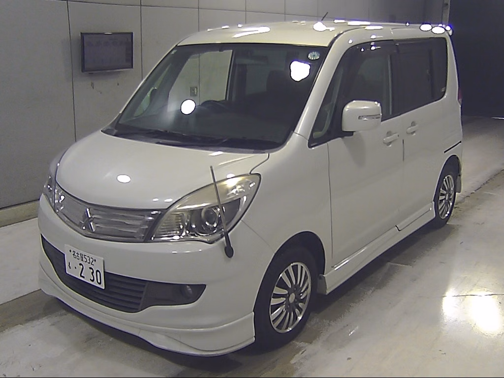 MITSUBISHI DELICA D:2