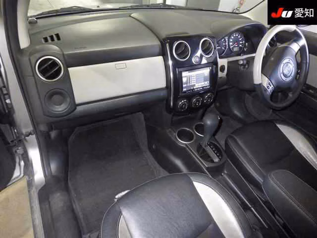 MAZDA VERISA