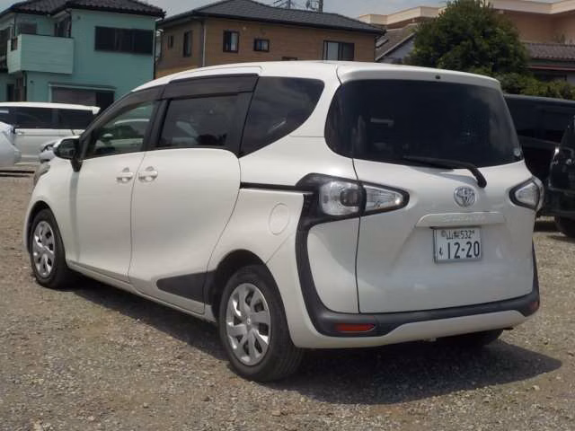 TOYOTA SIENTA