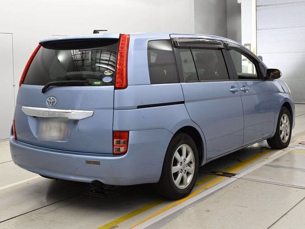 TOYOTA ISIS