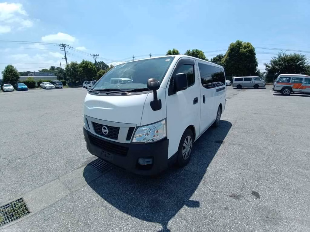 NISSAN NV350 CARAVAN