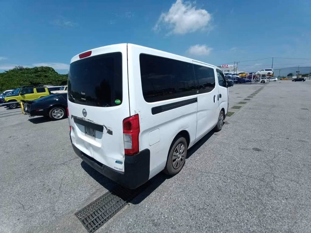 NISSAN NV350 CARAVAN