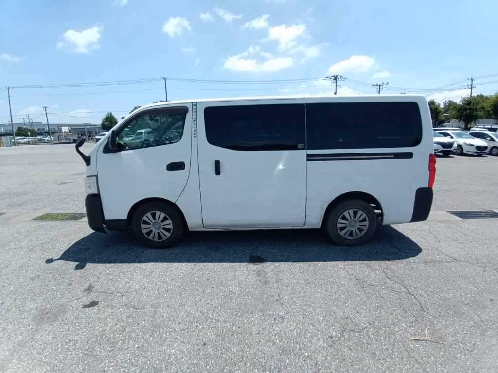 NISSAN NV350 CARAVAN