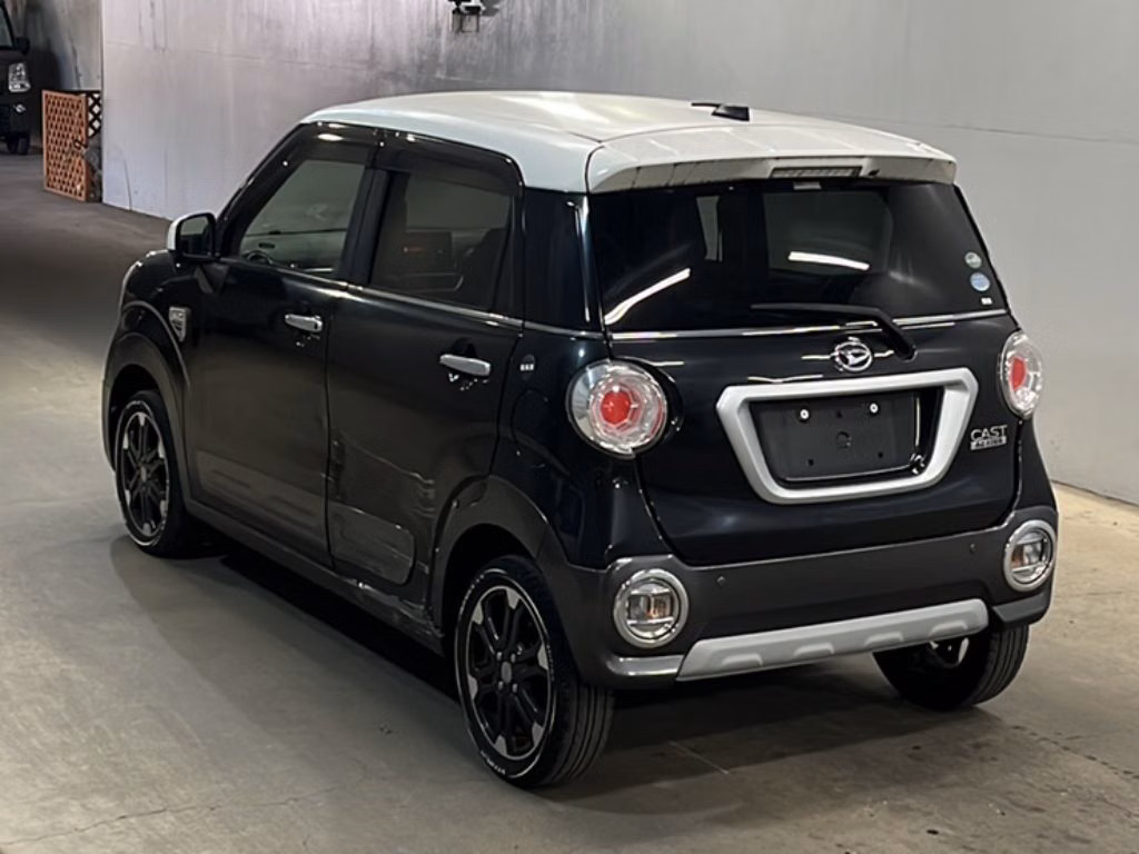 DAIHATSU CAST