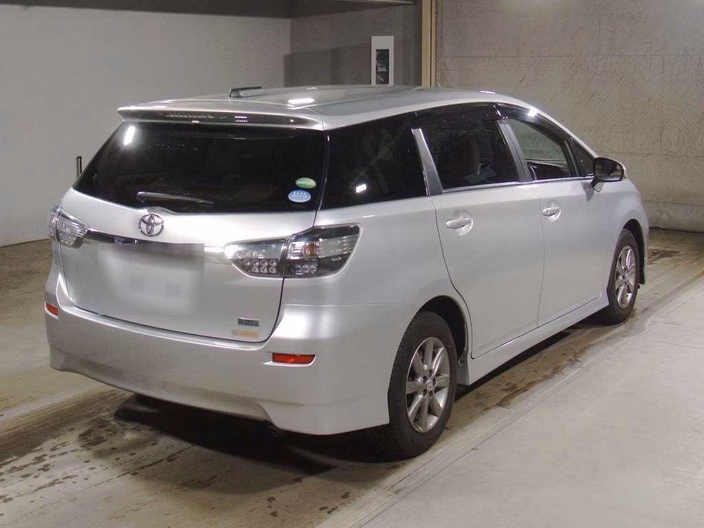 TOYOTA WISH