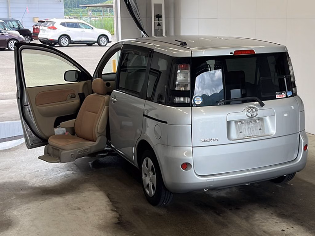 TOYOTA SIENTA