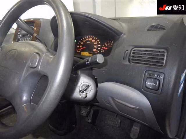 TOYOTA RAUM