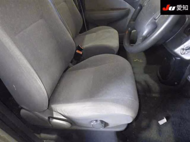 TOYOTA RAUM