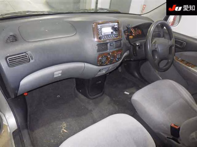 TOYOTA RAUM